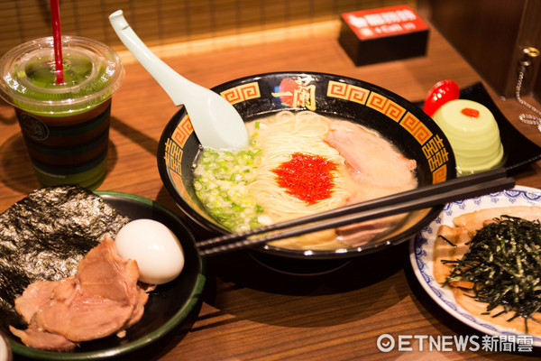 3377app|广东2018年度中等职业教育质量年报出炉，超7成从事技术工作(图3)