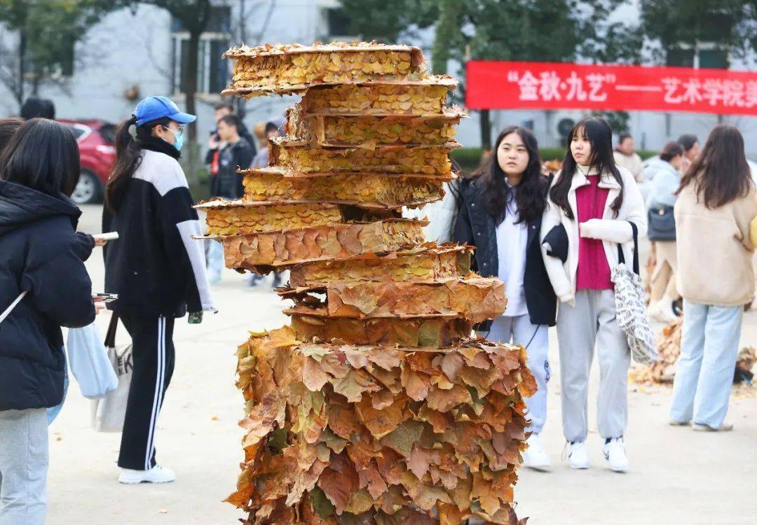 
九江学院艺术学院乐成举行“金秋·九艺”美术学雕塑展览‘3377app’(图9)